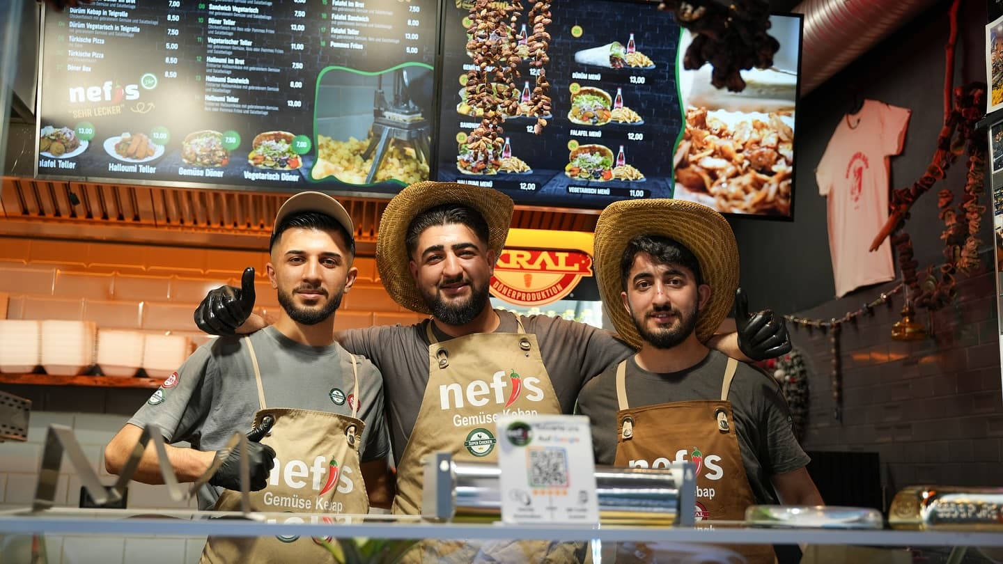 Das Nefis Kebap Team